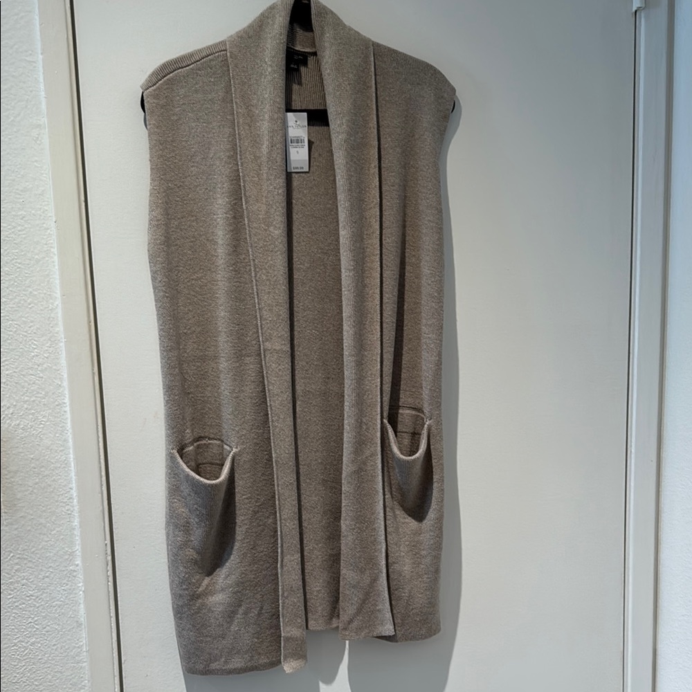 Ann Taylor Factory Tan Vest NWT Small